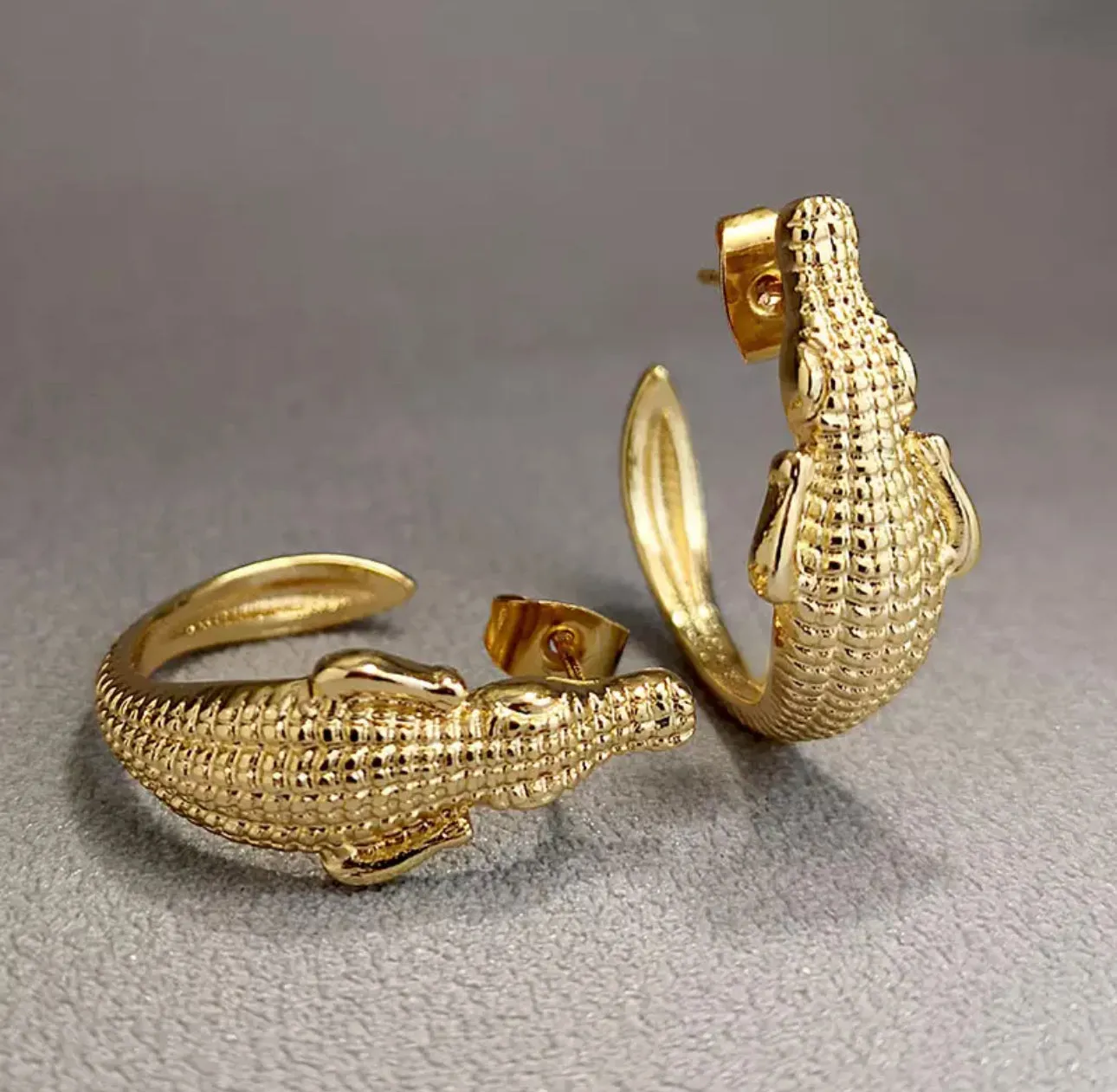 Yellow or Silver Plated Gator 1/2" Hoop Earrings 200-07 | Erika Williner Designs